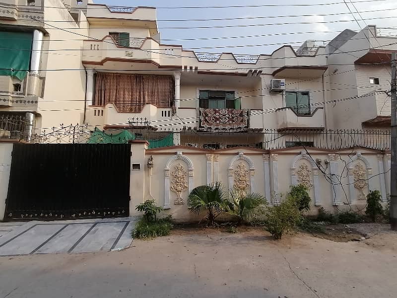 10 Marla House In Marghzar Officers Colony 0