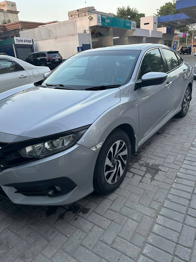 Honda Civic Turbo 1.5 2017 UG 3