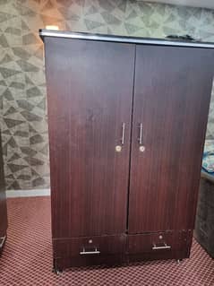 double door wardrobe/Cupboard