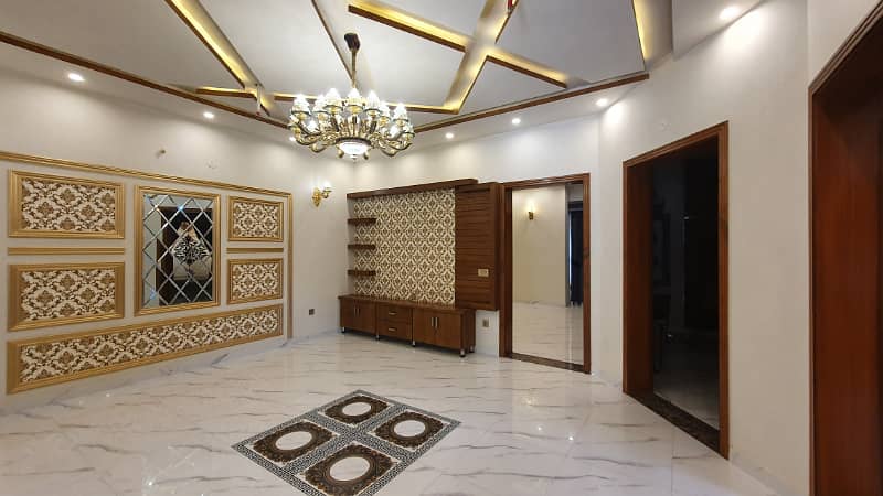 10 Marla Luxury Spanish House - For Sale - Wapda Town 3