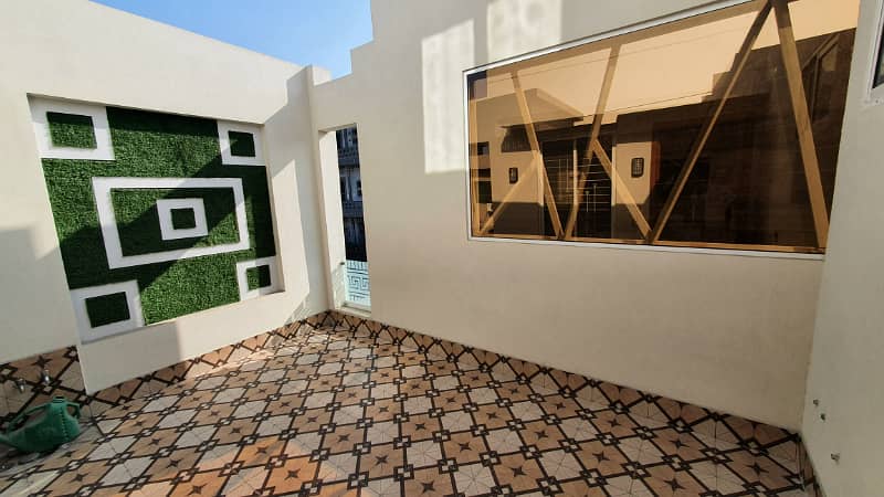 10 Marla Luxury Spanish House - For Sale - Wapda Town 8