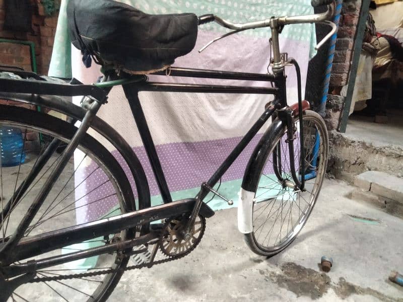 Bicycle used butt new condition 2