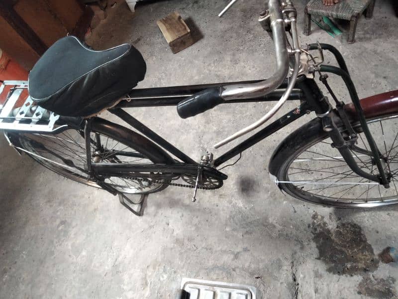 Bicycle used butt new condition 6