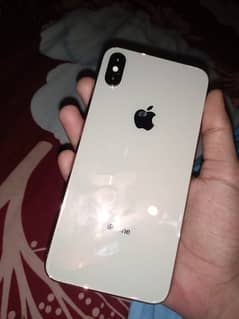 iPhone xsmax 512 all okay only penal change original battry 82