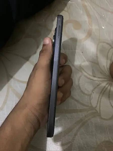 Tecno spark 20 pro 8 256GB - 7 Day Used - 13 Month Warranty Remaining 4