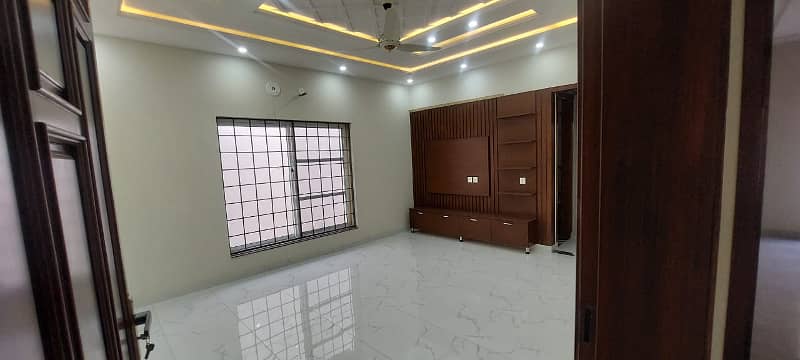 1 Kanal Luxury House Available For Sale In Shaheen Block Sector B Bahria Town Lahore 10