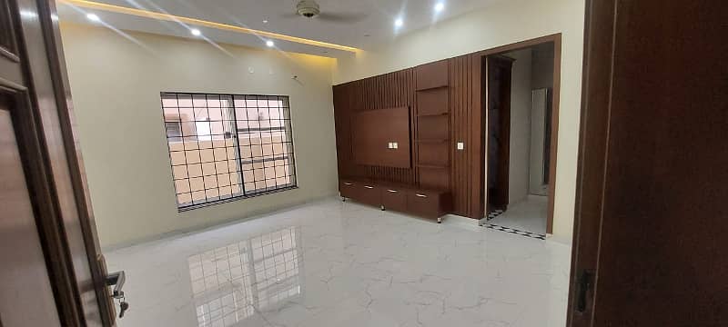 1 Kanal Luxury House Available For Sale In Shaheen Block Sector B Bahria Town Lahore 16