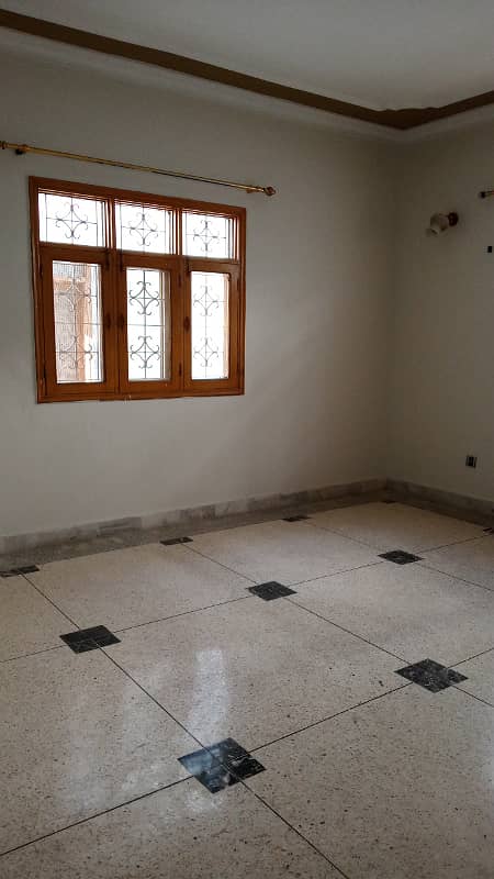 Well Mentain 3 Bed D/D Upper Portion Available For Rent Prime Location Gulshan-E-Iqbal 13D-1 3