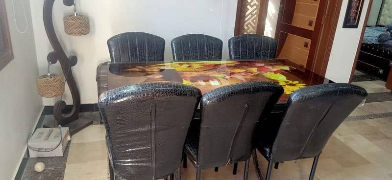 Dinning Table with chairs 4