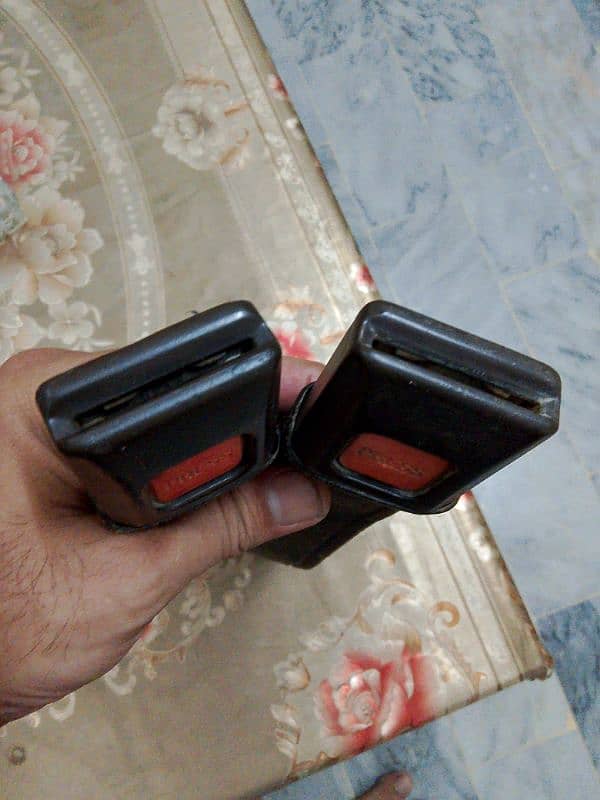 seat buckle 86 Corolla cature 2