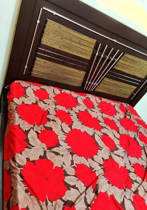 Bed set very good condition 1