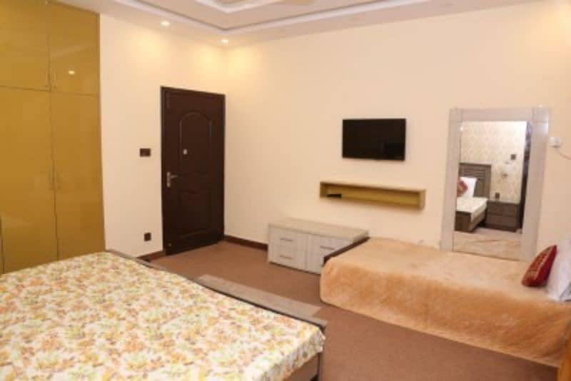 furnished rooms for rent months or weeks for ladies 5