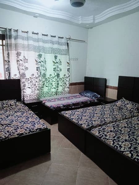 Universe Hostel for Girls: 2, 3 and 4 Seater Rooms 1