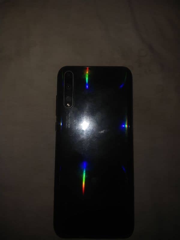 Huawei y8p 4