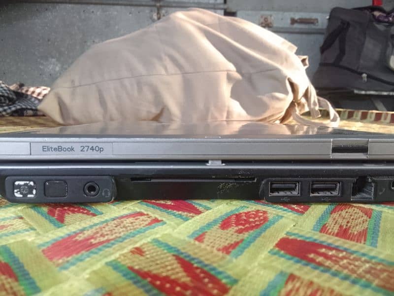 5 generation HP laptop urgent for sale 5