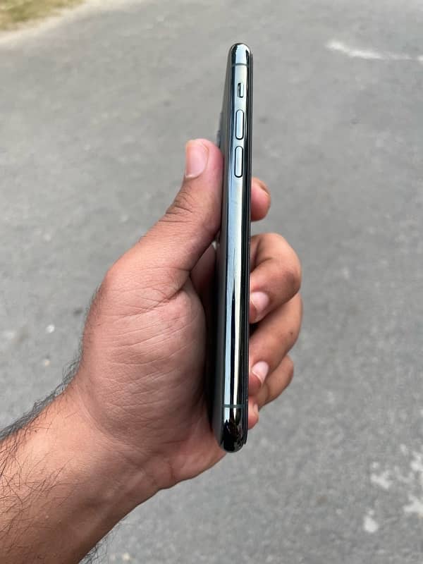 Iphone 11 pro 256gb Dual Pta Approved 5