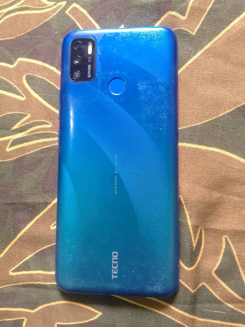 Tecno Spark 5 -  2/32 4