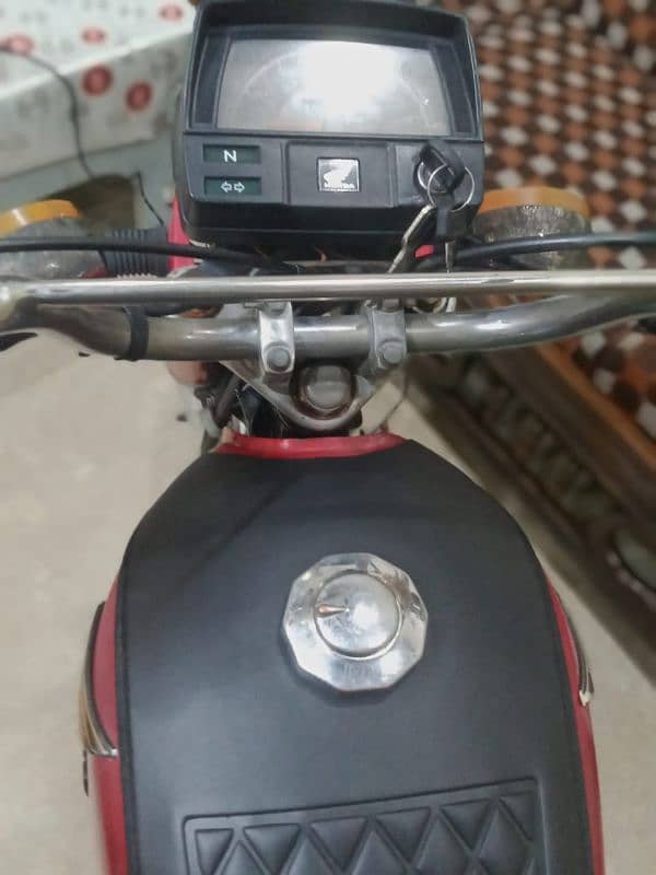 Honda CD 70 18