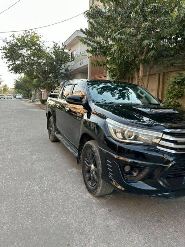 Toyota Hilux 2017 12