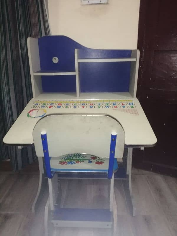 Children Study Table with Chair 0