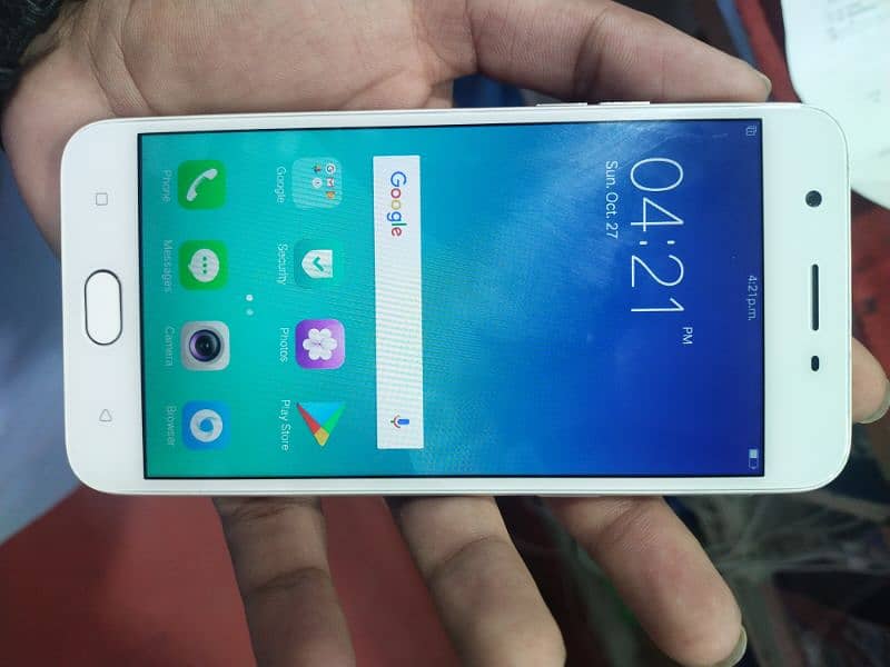 oppo A57 10 by 10 condition 4 gb 64 gb original only mobile 0