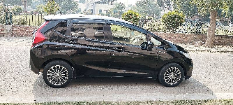 Honda Fit 2015 6