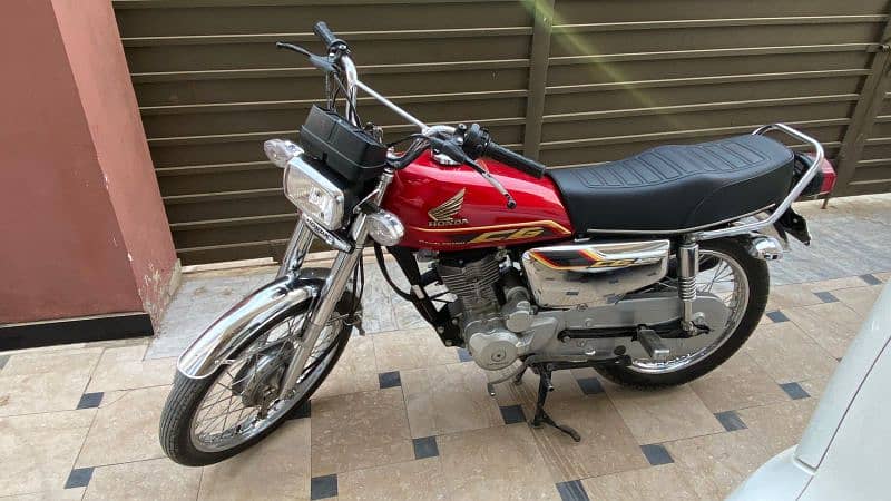 Honda 125SE self start special edition 0