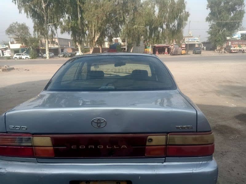 Toyota Corolla 2.0 D 2001 4