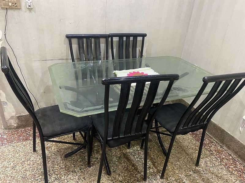 dining table with five chairs 0