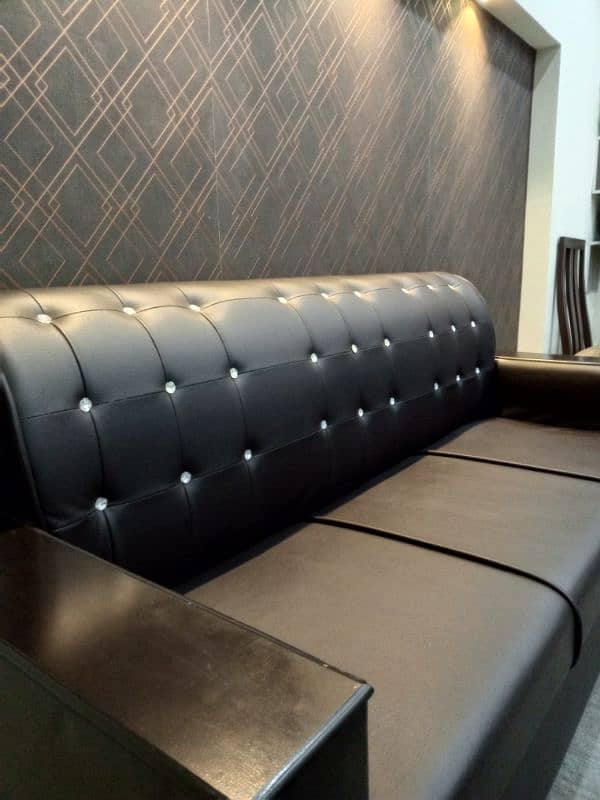 5 seater New leather sofas 3