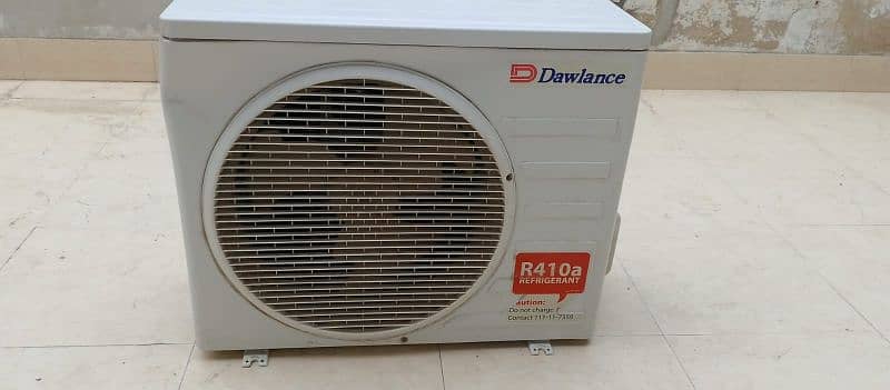 urgent sale if brand new AC dawlance 7