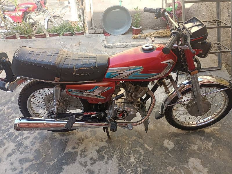 Honda 125 2012 model Attock number 1