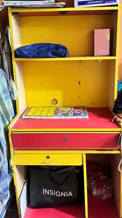 computer and study trolly for sale in good condition