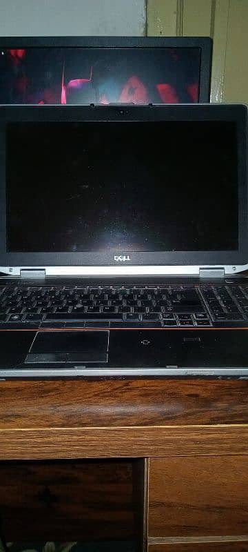 Dell Latitude E6520 3