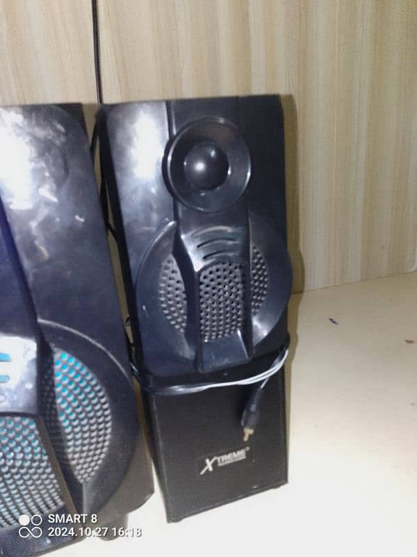 speakers 1