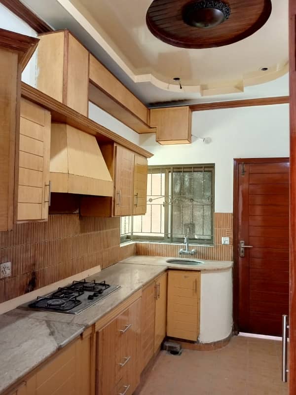 10 Marla House Available For Rent In Abdalians Society Johar Town 4