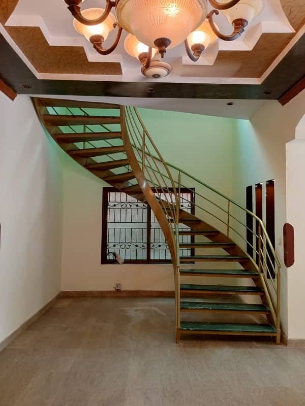 10 Marla House Available For Rent In Abdalians Society Johar Town 5