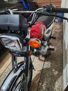 Honda 125 self