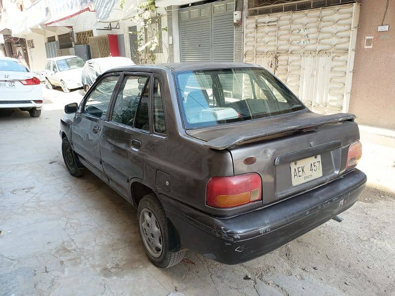 KIA Classic 2002 10