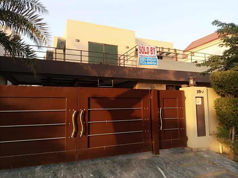 1 Kanal 6 Bed Room ( Basement) House with 12 KVA Solar System For Rent on Very Hot Location 0