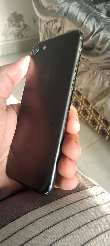 i phone 7     128GB.  pta approve 1