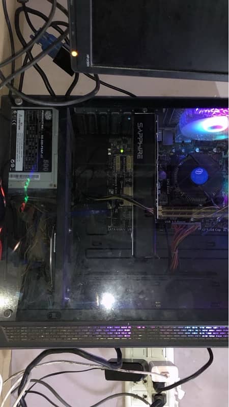 Radeon Saphire Rx570 4gb ( 9/10 condition ) 7