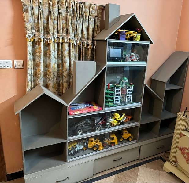 House Style Toys Rack For Sale 2