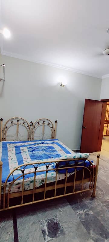 Furnished lower portion 6 marla for rent in model town link road 8