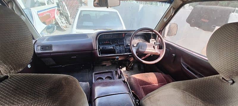 Toyota Hiace Hiroof 1992/2007 4