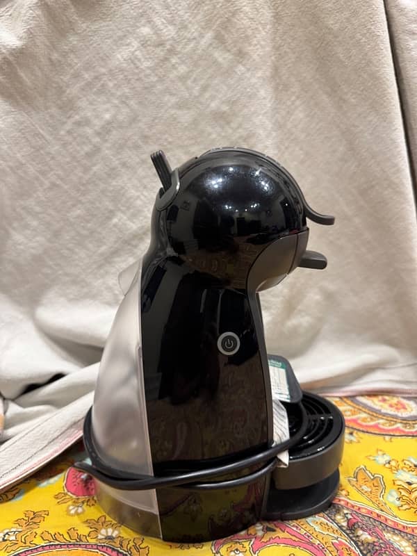 Nestle Dolce Gusto Coffee Machine 6