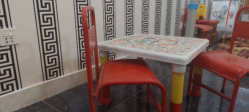 Table and Chairs Set for Kids 2