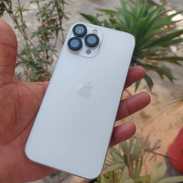 IPHONE 13 PRO MAX 256gb PTA Approved 0