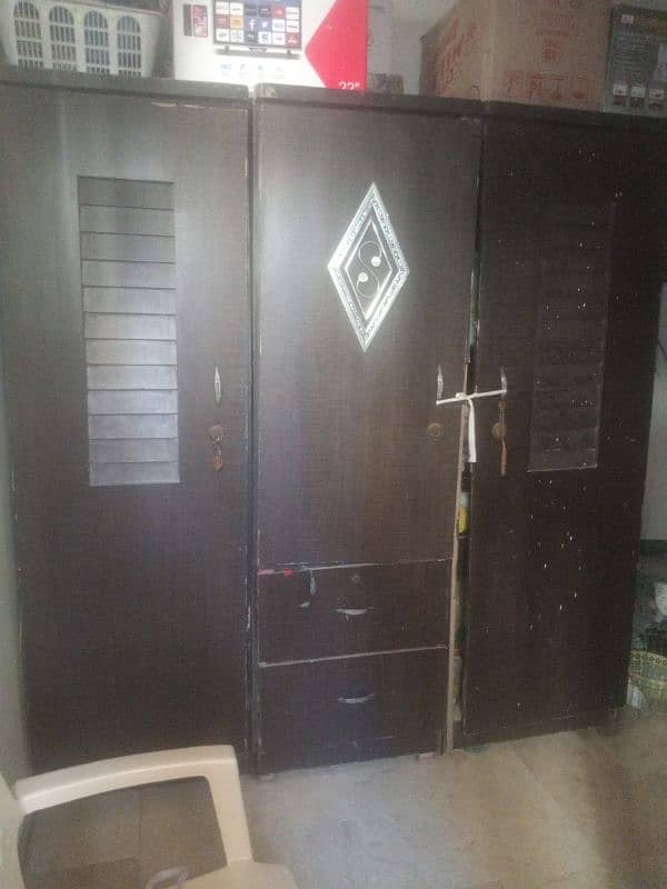 wardrobe kabat almari for sell 1