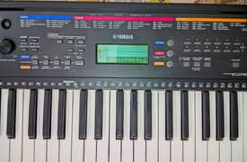 Yamaha PSR-E263 Piano Keyboard